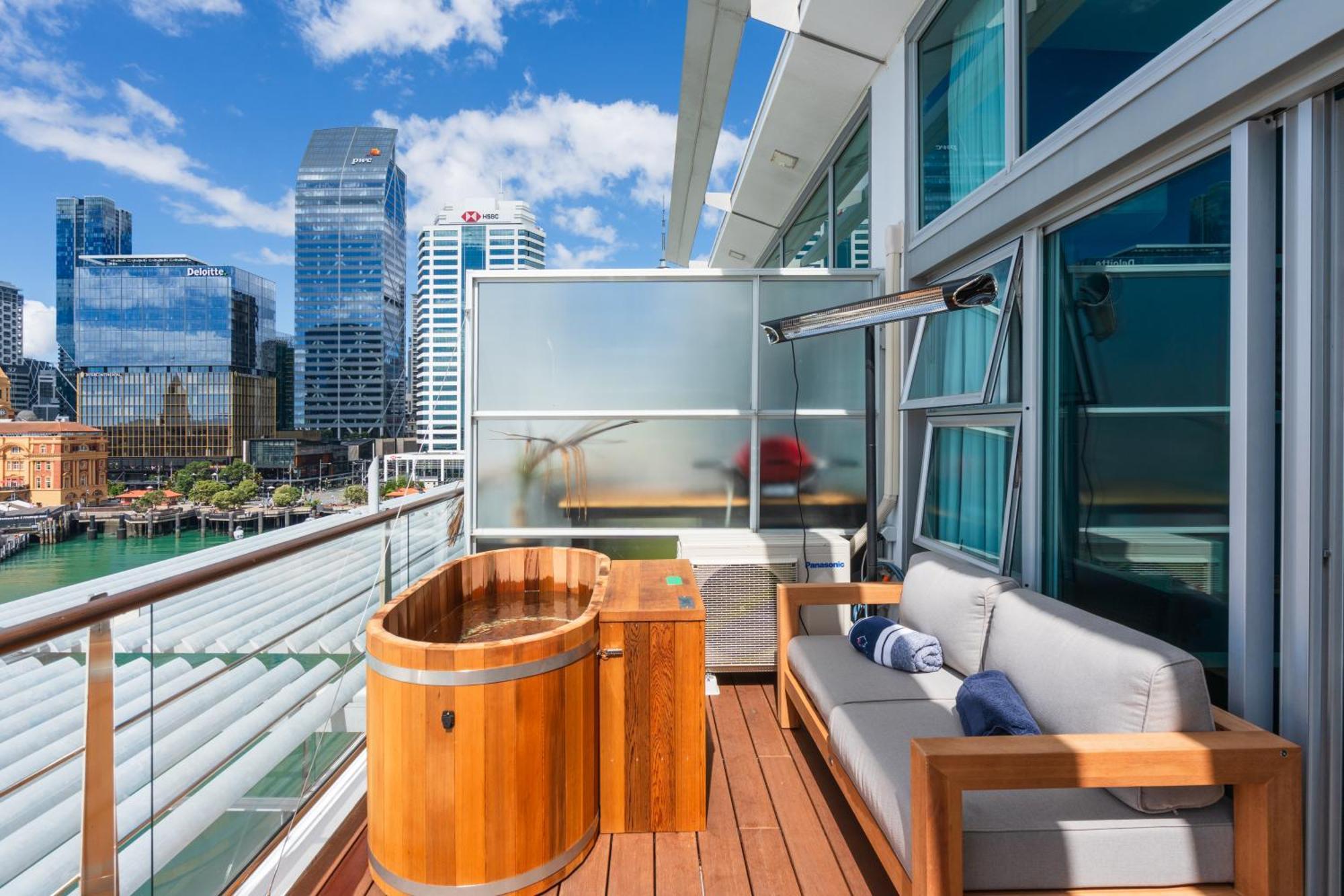 Penthouse Apartment With Stunning Harbour Views Auckland Exterior foto